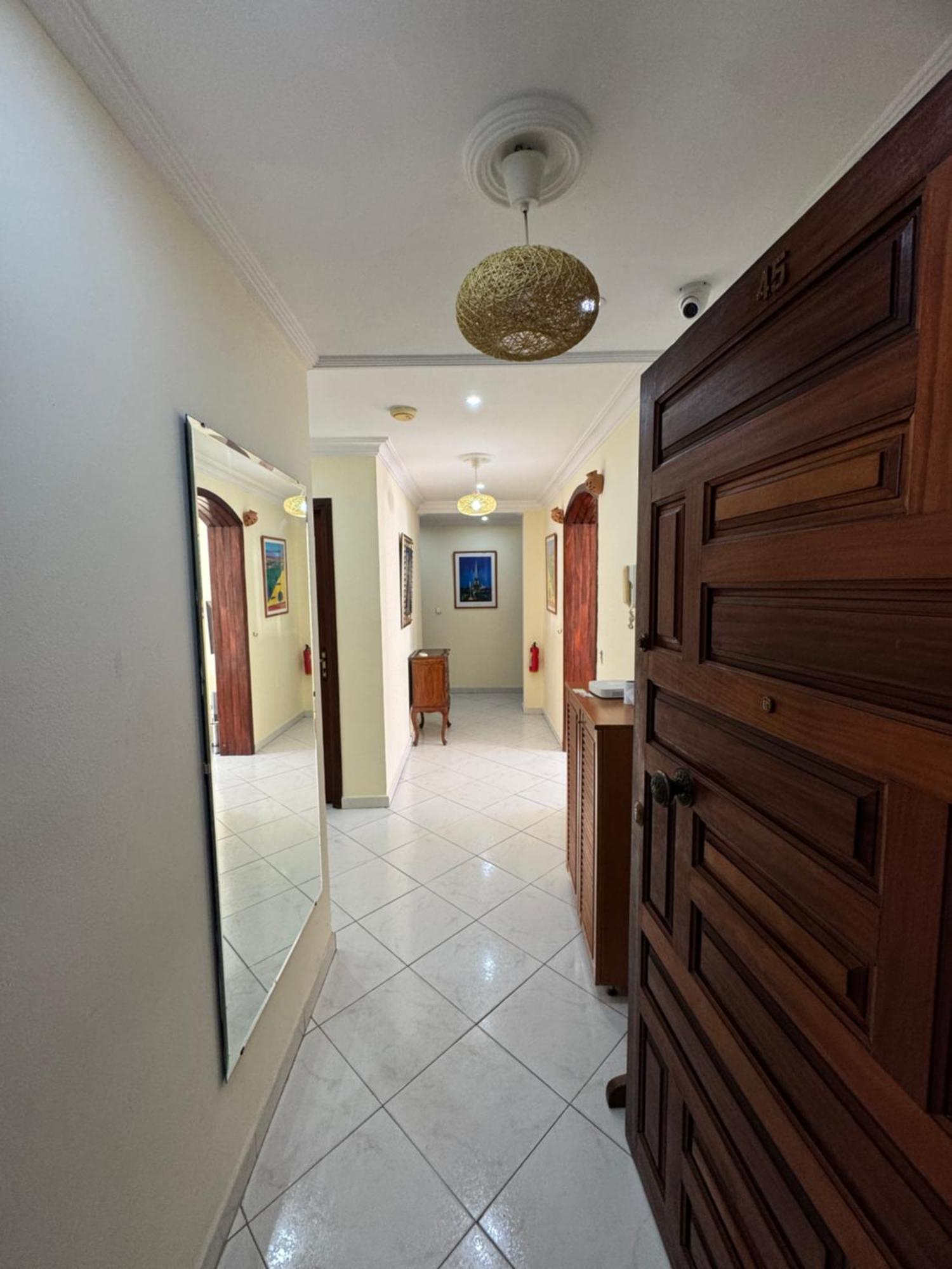 Apartment In The Center Of Tangeri Esterno foto